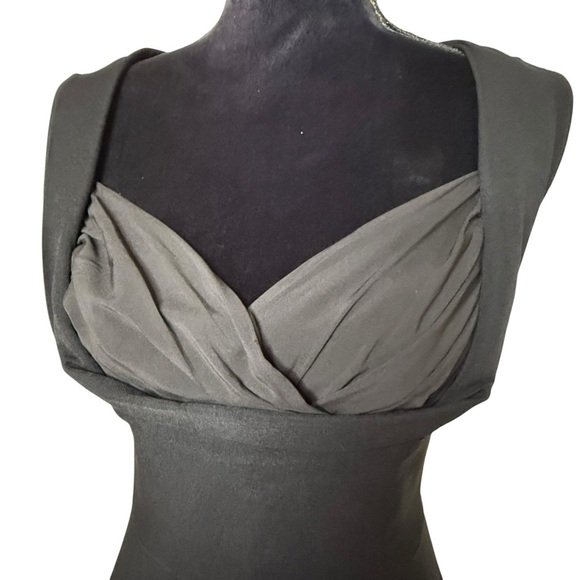 Elegant Black Sleeveless Midi Dress with Stretch | Sz M - Picture 2 of 6